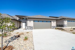 7810 E Bull Pine Trl Trail, Sioux Falls, SD 57110