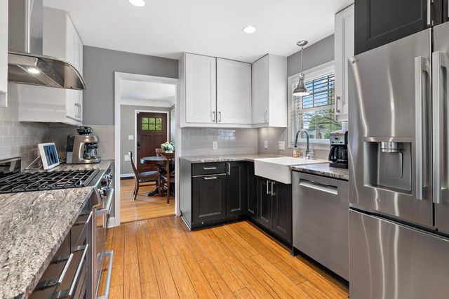 5928 Chowen Avenue S, Edina, MN 55410