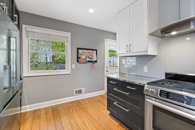 5928 Chowen Avenue S, Edina, MN 55410