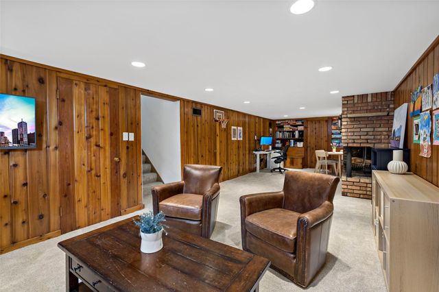 5928 Chowen Avenue S, Edina, MN 55410