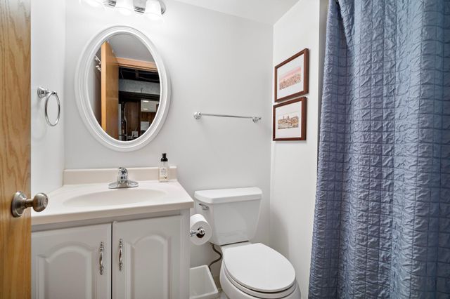 5928 Chowen Avenue S, Edina, MN 55410