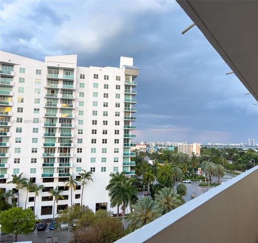 7904 West Dr 812, North Bay Village, FL 33141