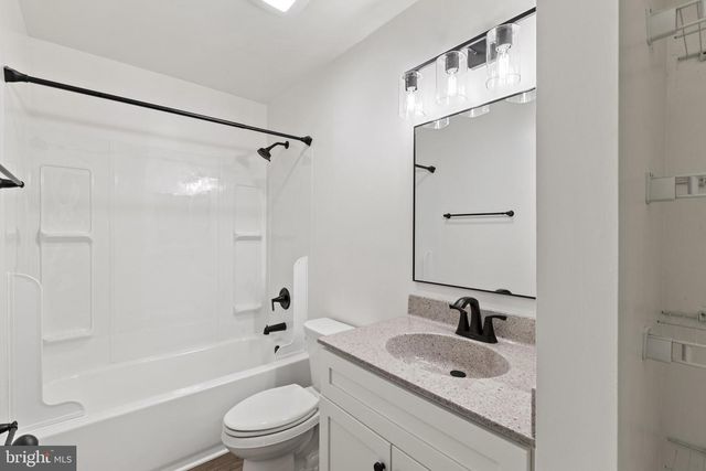 6082 MAJORS LN, Columbia, MD 21045