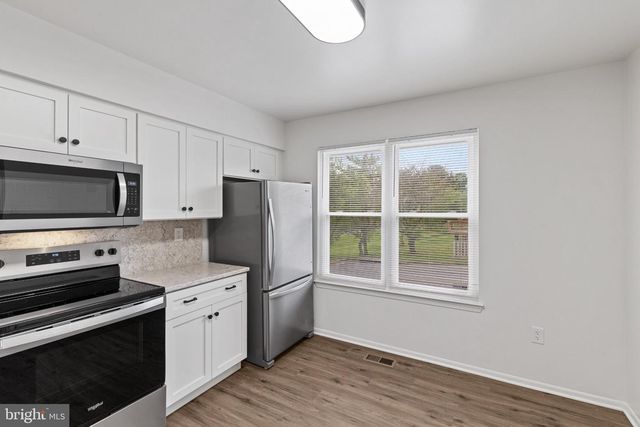 6082 MAJORS LN, Columbia, MD 21045