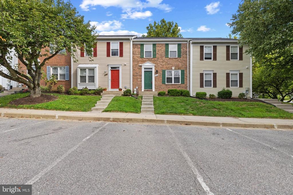 6082 MAJORS LN, Columbia, MD 21045