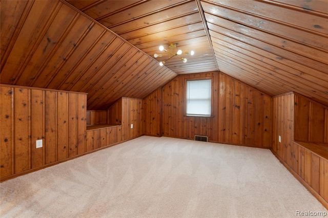 20301 Kenosha Street, Harper Woods, MI 48225