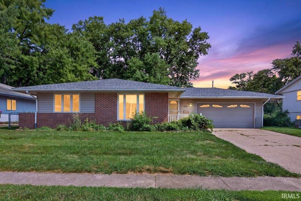 2012 Arapahoe Drive, Lafayette, IN 47909