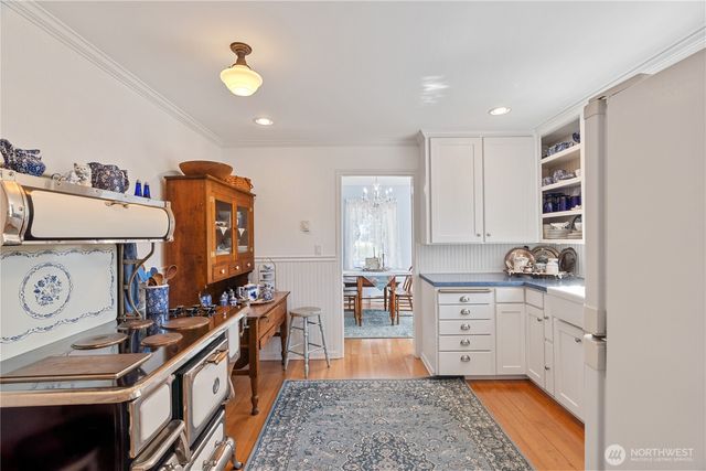 1103 S Montesano Street, Westport, WA 98595