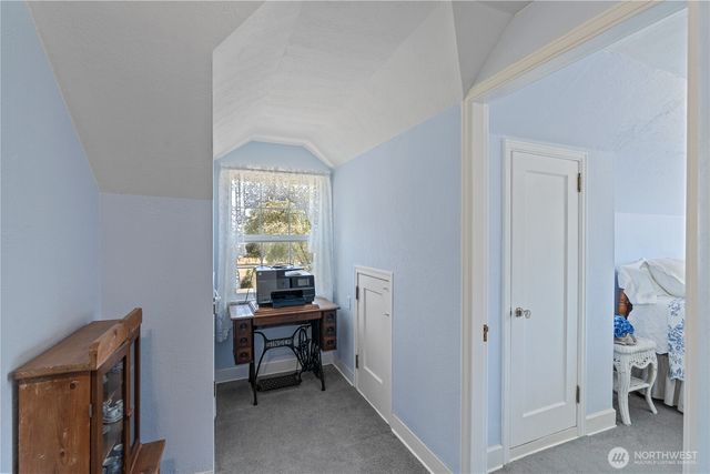 1103 S Montesano Street, Westport, WA 98595