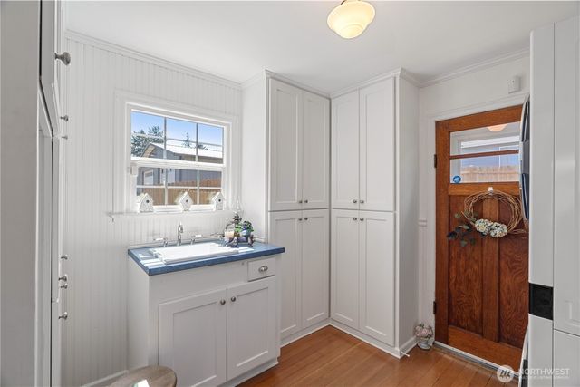 1103 S Montesano Street, Westport, WA 98595