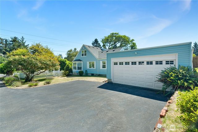 1103 S Montesano Street, Westport, WA 98595