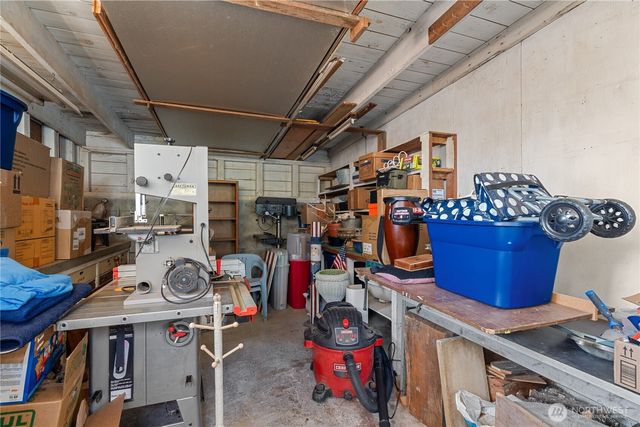 1103 S Montesano Street, Westport, WA 98595