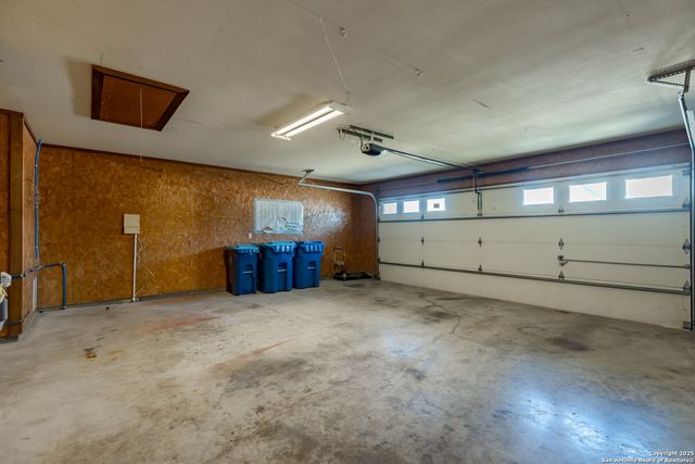 107 Mesa Del Sol, Kerrville, TX 78028
