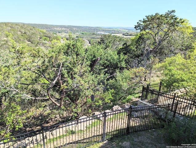 107 Mesa Del Sol, Kerrville, TX 78028