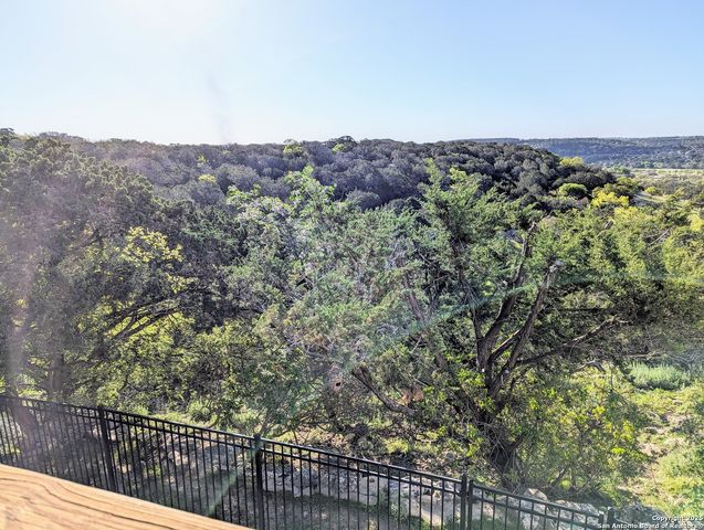107 Mesa Del Sol, Kerrville, TX 78028