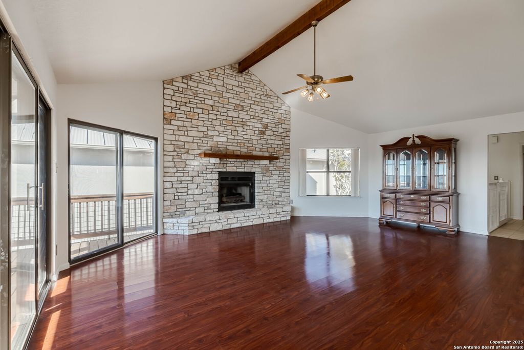 107 Mesa Del Sol, Kerrville, TX 78028