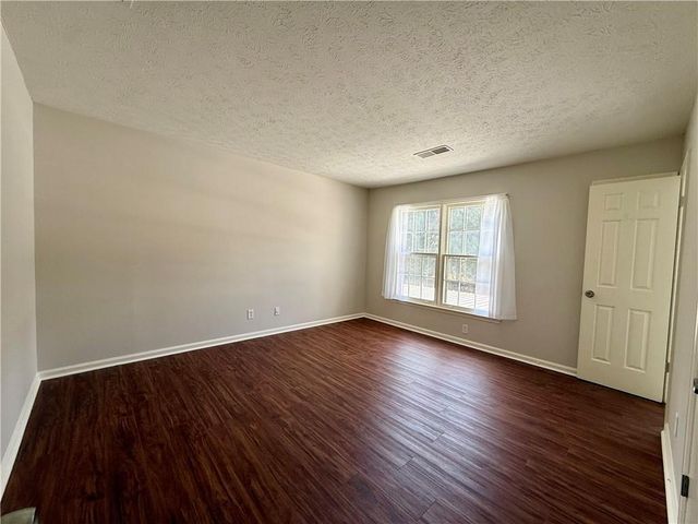 151 Old Ferry Way, Roswell, GA 30076