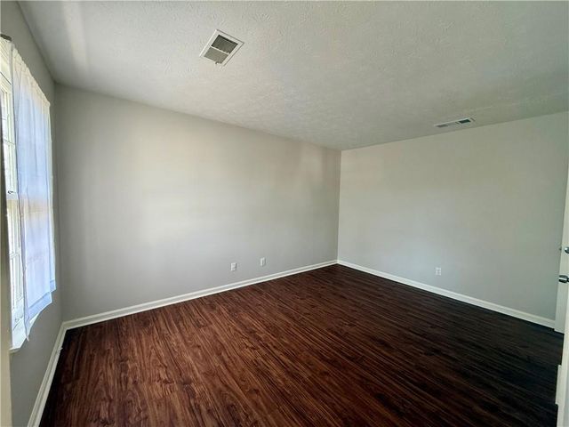 151 Old Ferry Way, Roswell, GA 30076