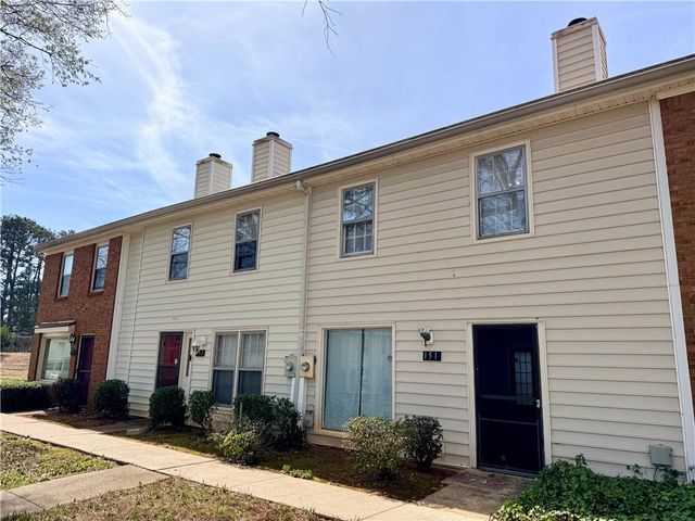 151 Old Ferry Way, Roswell, GA 30076