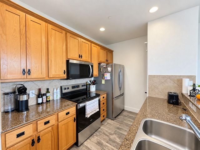 17808 Maritime Point DR 202, Jonestown, TX 78645