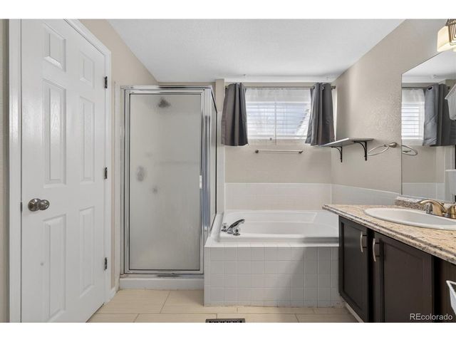 1090 Quarterhorse Trl, Castle Rock, CO 80104