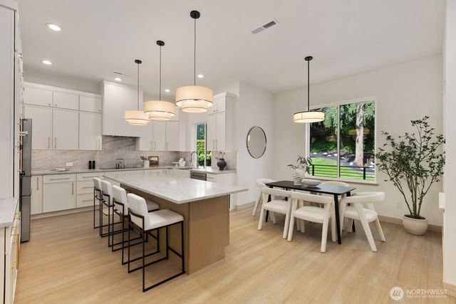 3523 71st Avenue W, University Place, WA 98466