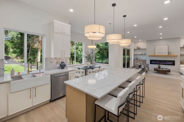 3523 71st Avenue W, University Place, WA 98466