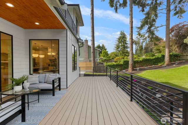 3523 71st Avenue W, University Place, WA 98466