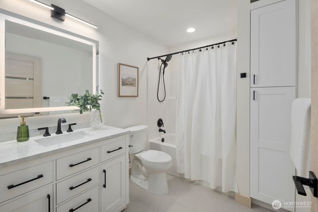 3523 71st Avenue W, University Place, WA 98466