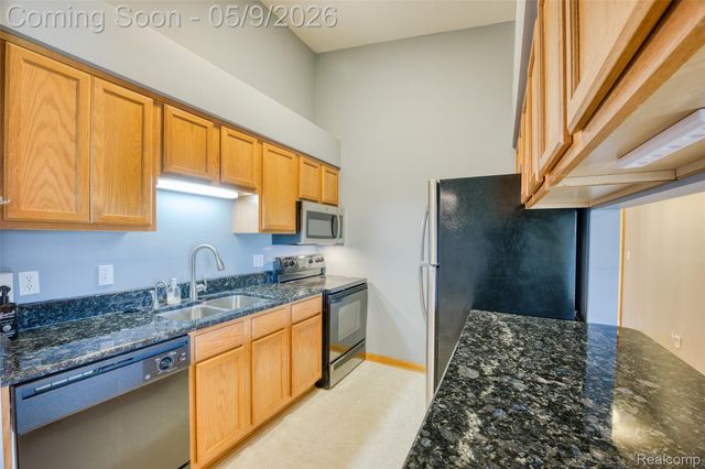 46075 Tallgrass Court, Van Buren Charter Township, MI 48111