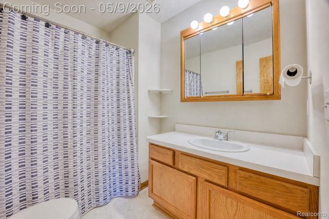 46075 Tallgrass Court, Van Buren Charter Township, MI 48111
