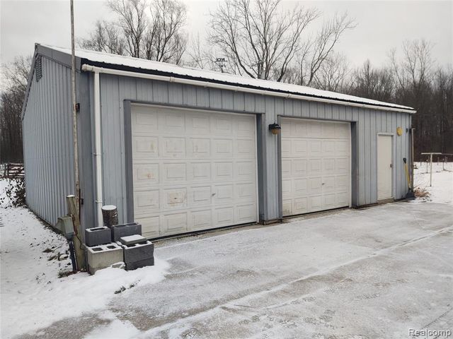 6143 Broadbridge Road, Cottrellville, MI 48039