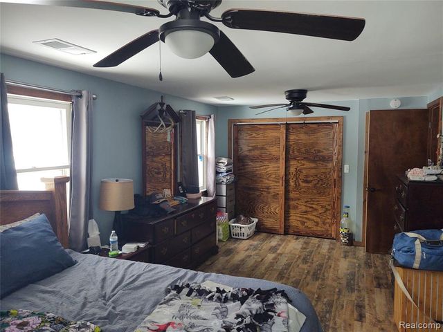 6143 Broadbridge Road, Cottrellville, MI 48039