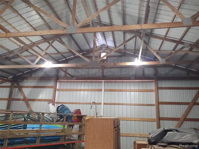 6143 Broadbridge Road, Cottrellville, MI 48039