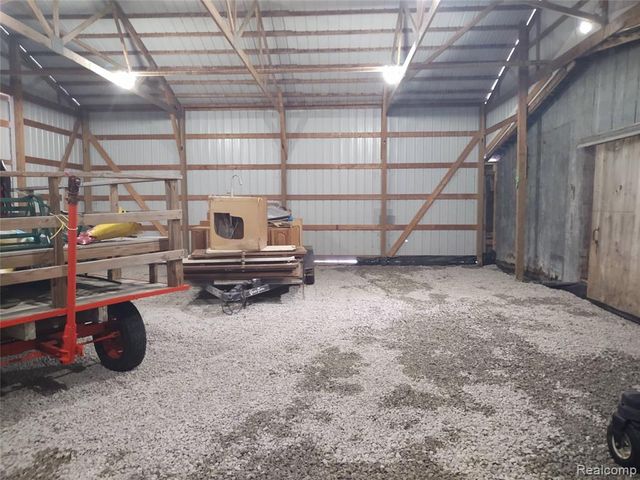 6143 Broadbridge Road, Cottrellville, MI 48039