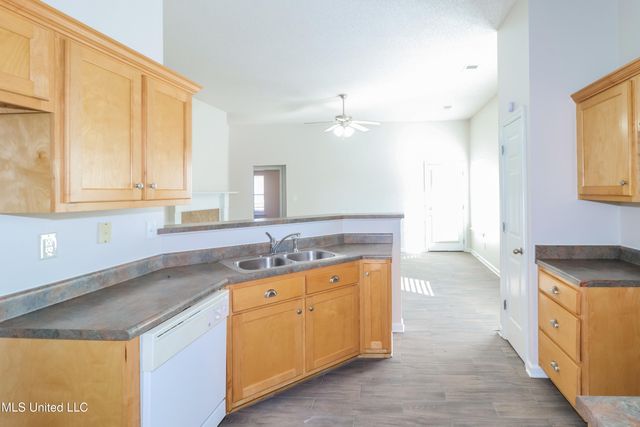 5890 Carrel Cove, Southaven, MS 38671