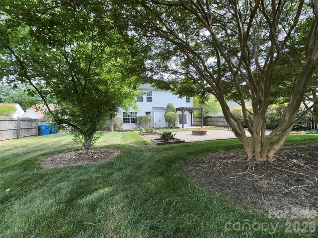6102 Firethorne Lane, Concord, NC 28025