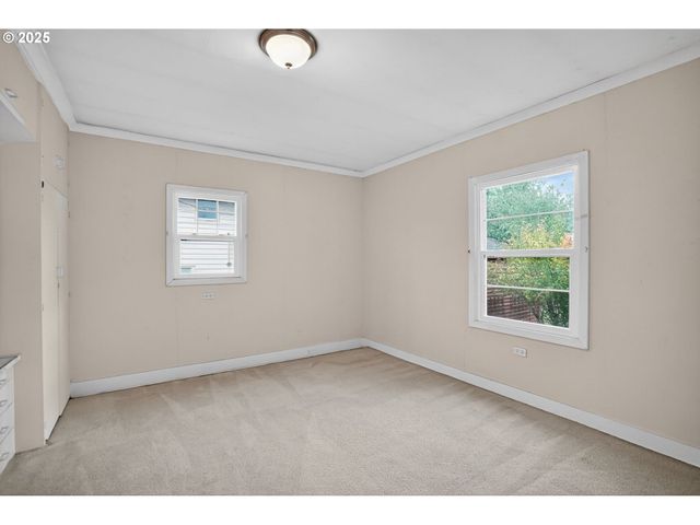 4606 Ne 23RD Ave, Portland, OR 97211