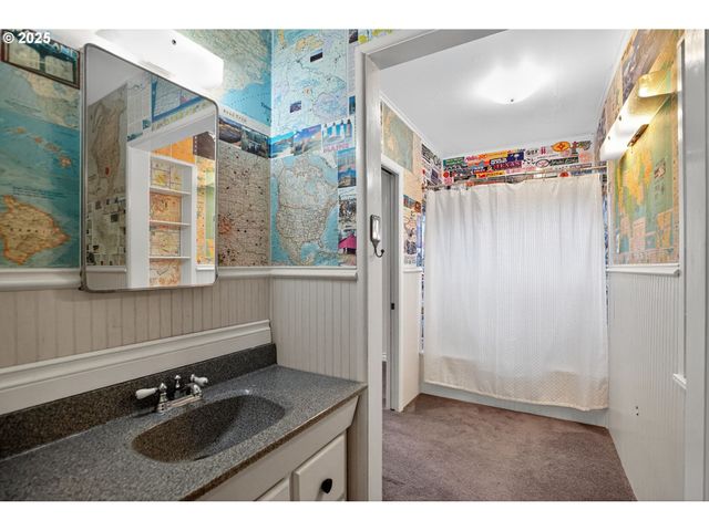 4606 Ne 23RD Ave, Portland, OR 97211