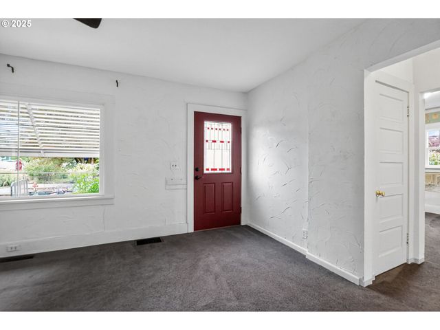 4606 Ne 23RD Ave, Portland, OR 97211