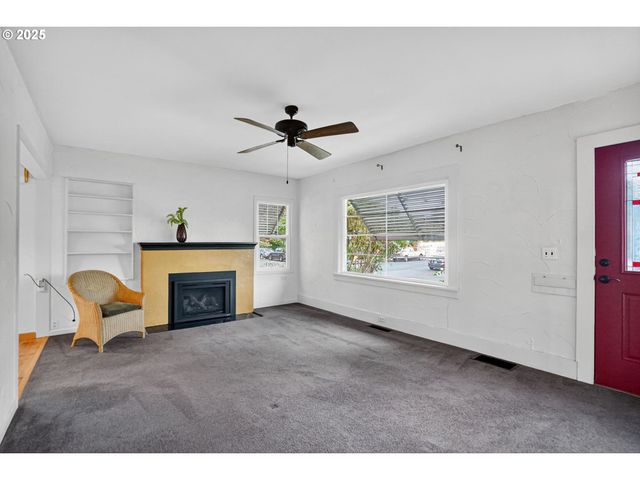 4606 Ne 23RD Ave, Portland, OR 97211