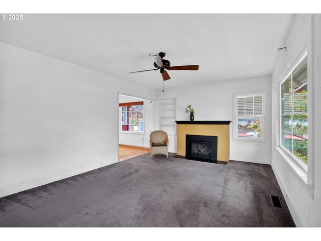 4606 Ne 23RD Ave, Portland, OR 97211