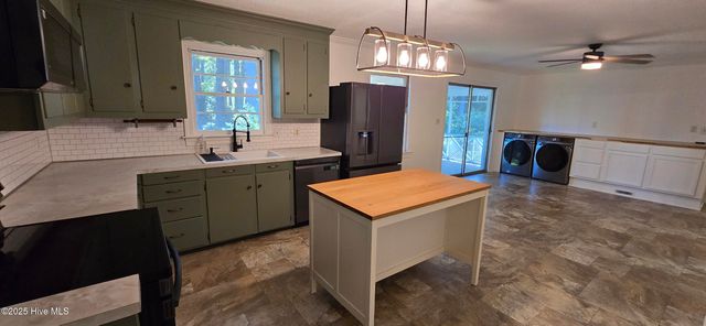 209 Belvedere Drive, Greenville, NC 27834