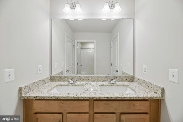 9898 STONEHAVEN CT, Waldorf, MD 20601
