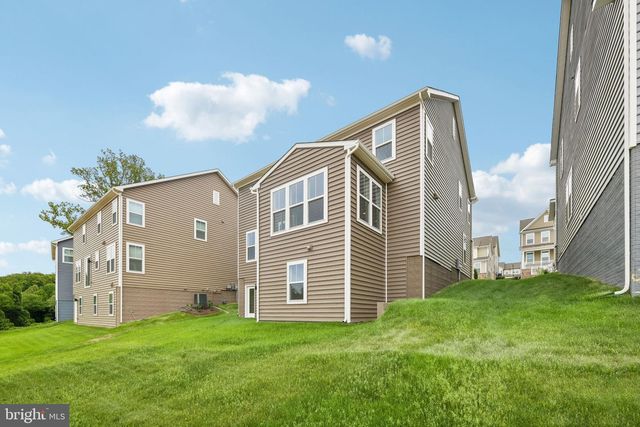9898 STONEHAVEN CT, Waldorf, MD 20601