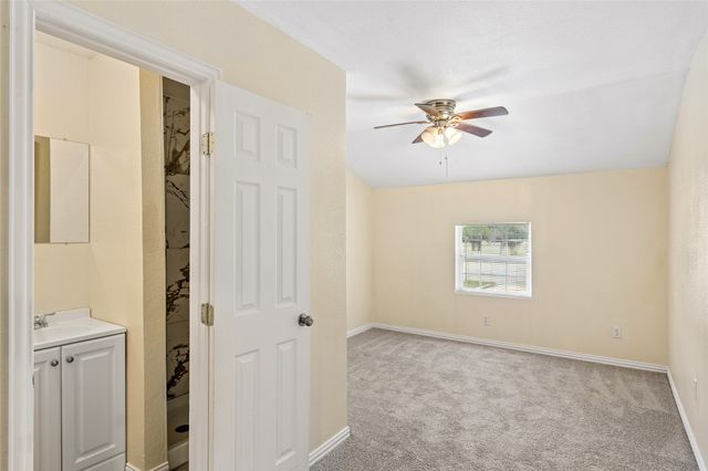 1042 SW 3rd Street, Grand Prairie, TX 75051