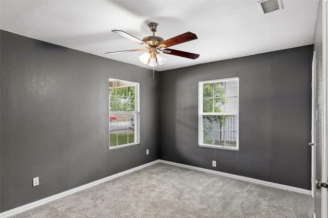 1042 SW 3rd Street, Grand Prairie, TX 75051