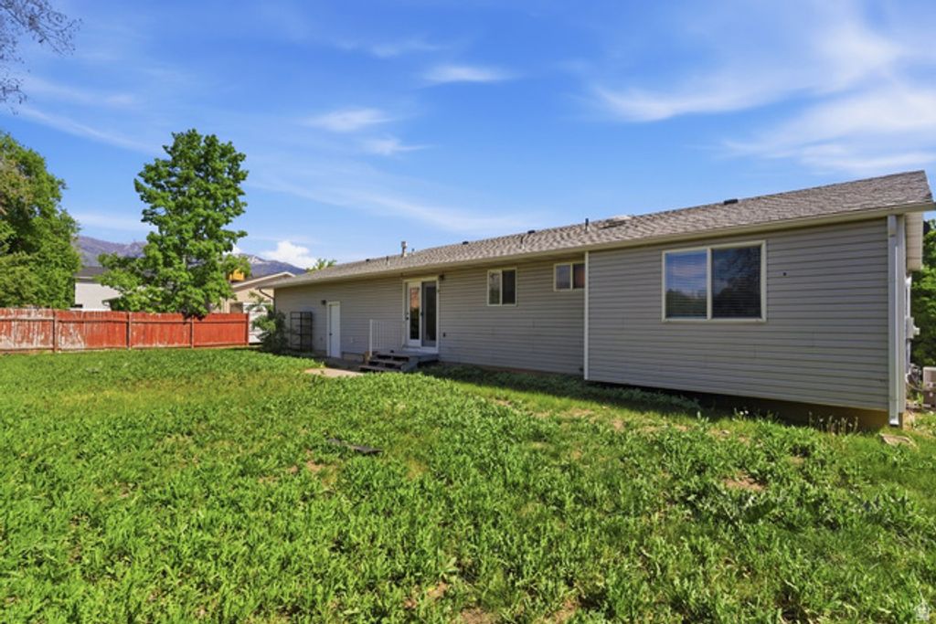 Image 20 of property listing at 104 W 525 N, Layton, UT 84041