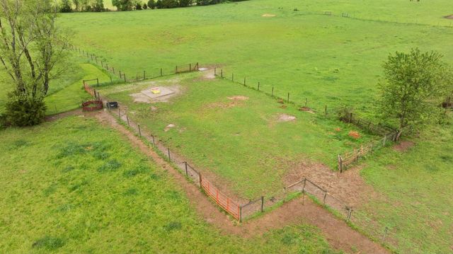 878 Horizon Loop, Monticello, KY 42633