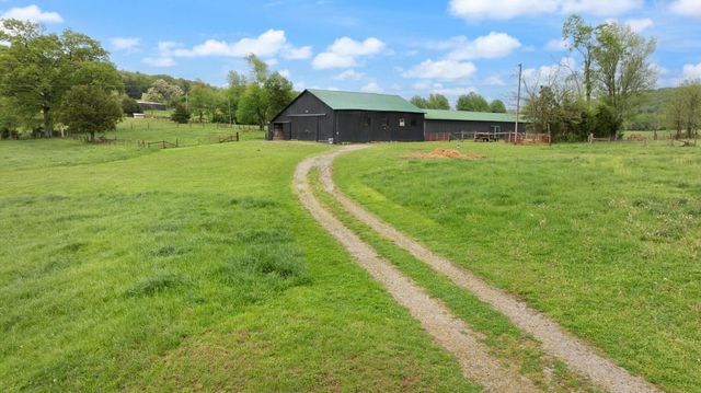 878 Horizon Loop, Monticello, KY 42633